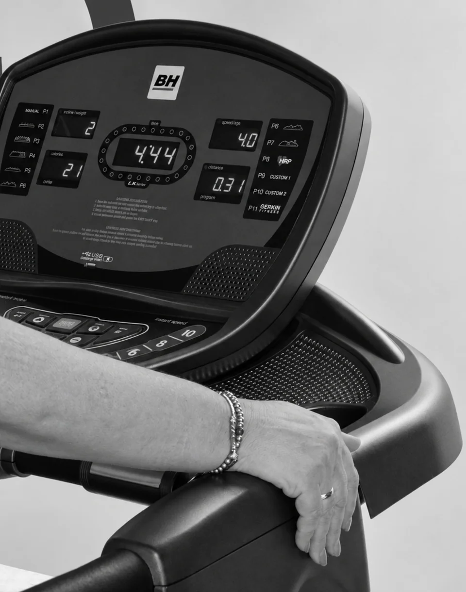 Cliente de Giro180 entrenando en cinta